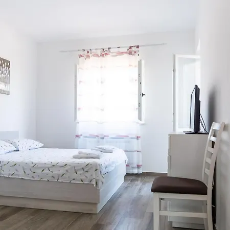 Διαμέρισμα Fides *